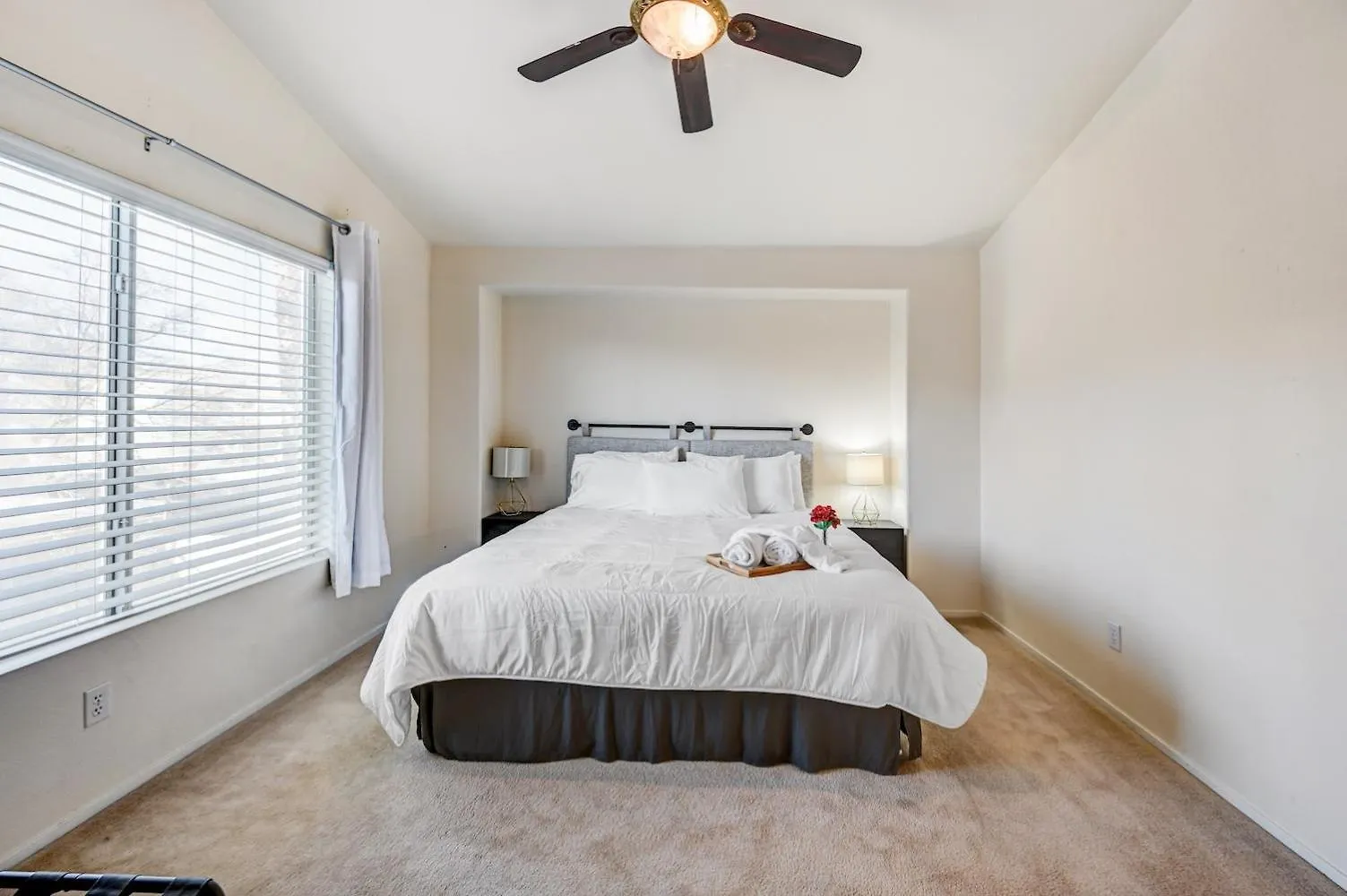 Chic Vegas Retreat: Near Top Attractions Las Vegas Casa de Férias